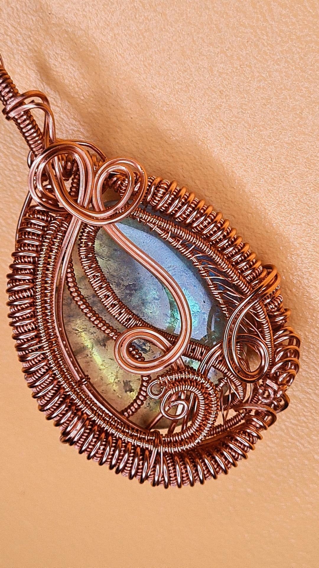 THE ORACLE 33 - ANGEL AURA QUARTZ PENDANT