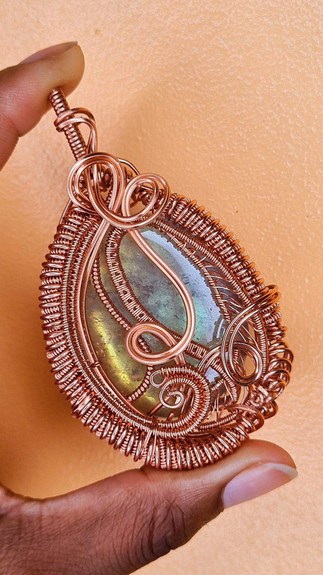 THE ORACLE 33 - ANGEL AURA QUARTZ PENDANT