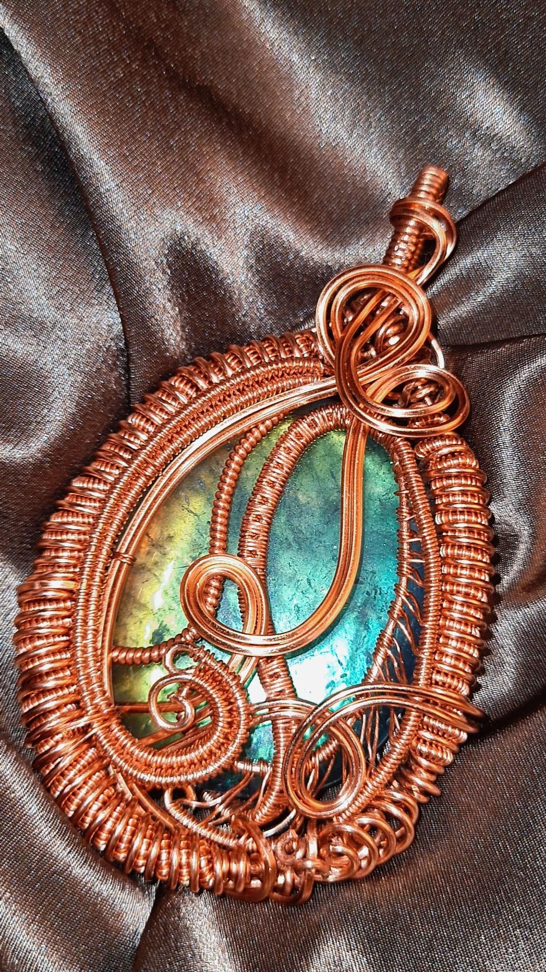 THE ORACLE 33 - ANGEL AURA QUARTZ PENDANT