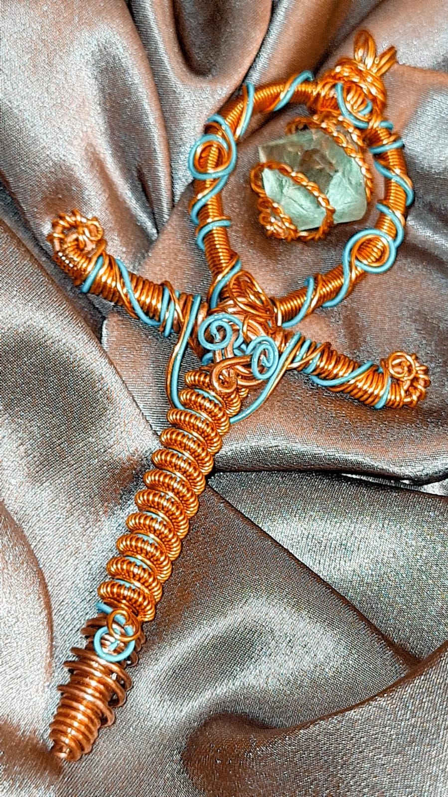 '888 FLUORITE 'PYRAMINX DIAMOND' -GOLDEN ANKH PENDANT (SML) -