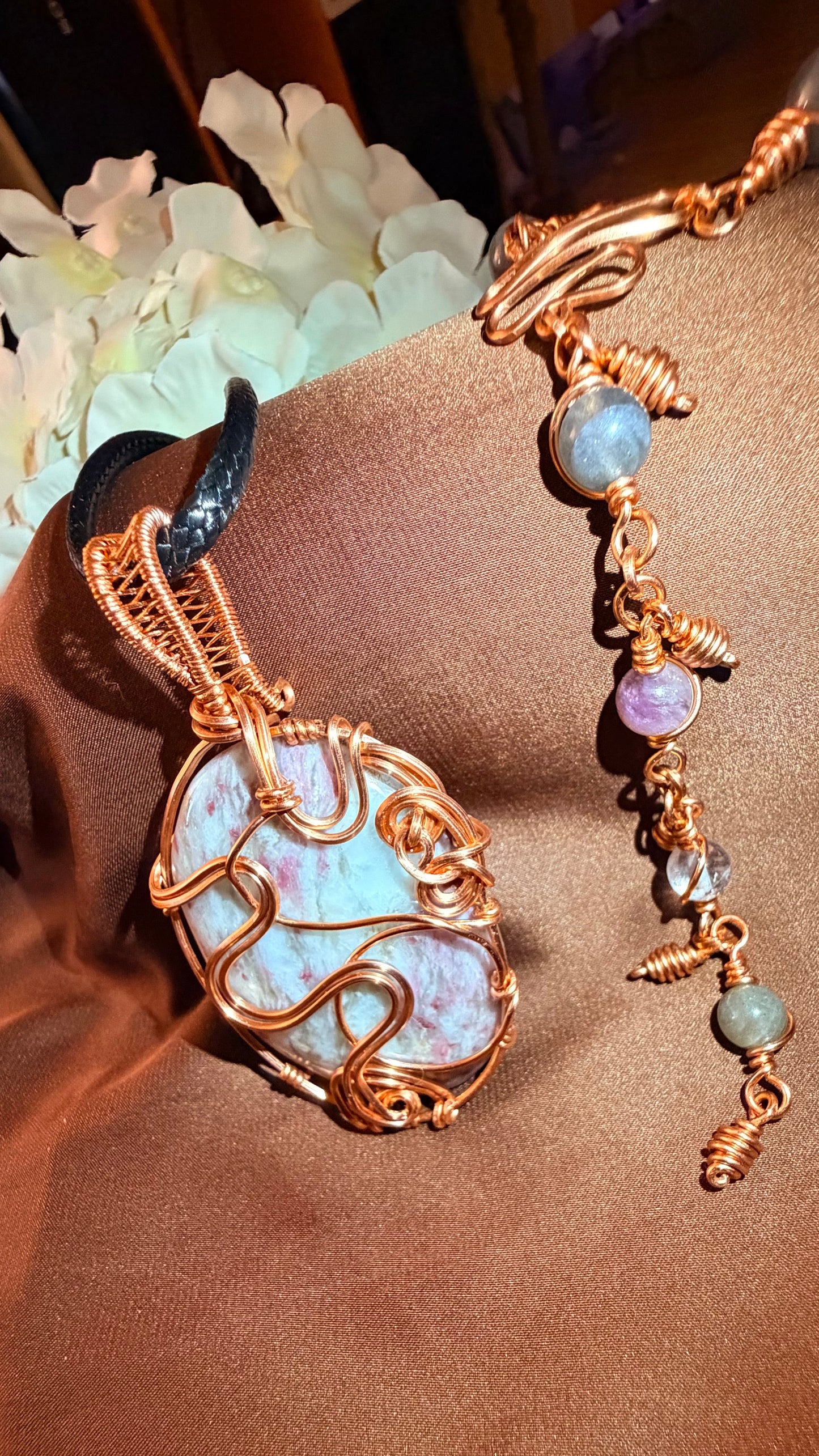 PRECIOUS PEARL - LEPIDOLITE PENDANT