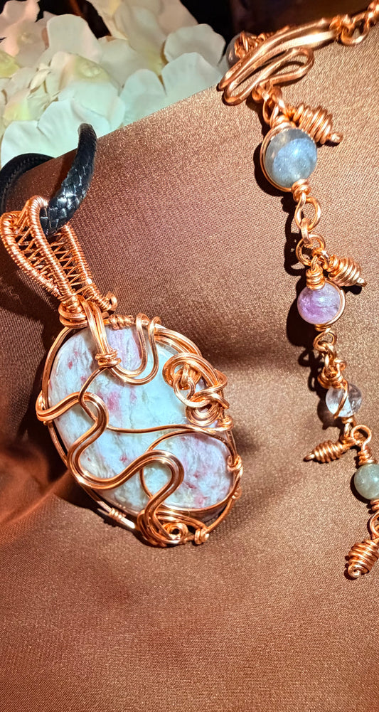 PRECIOUS PEARL - LEPIDOLITE PENDANT