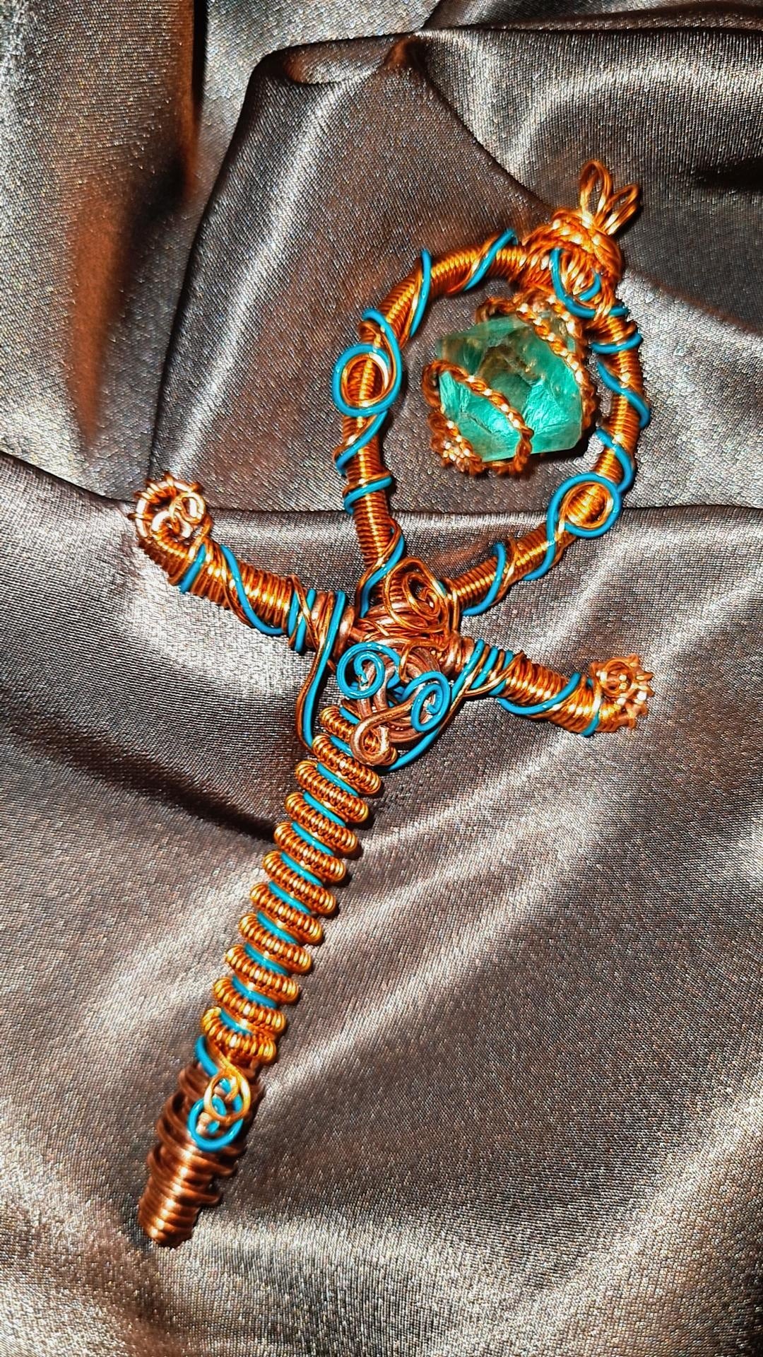 '888 FLUORITE 'PYRAMINX DIAMOND' -GOLDEN ANKH PENDANT (SML) -